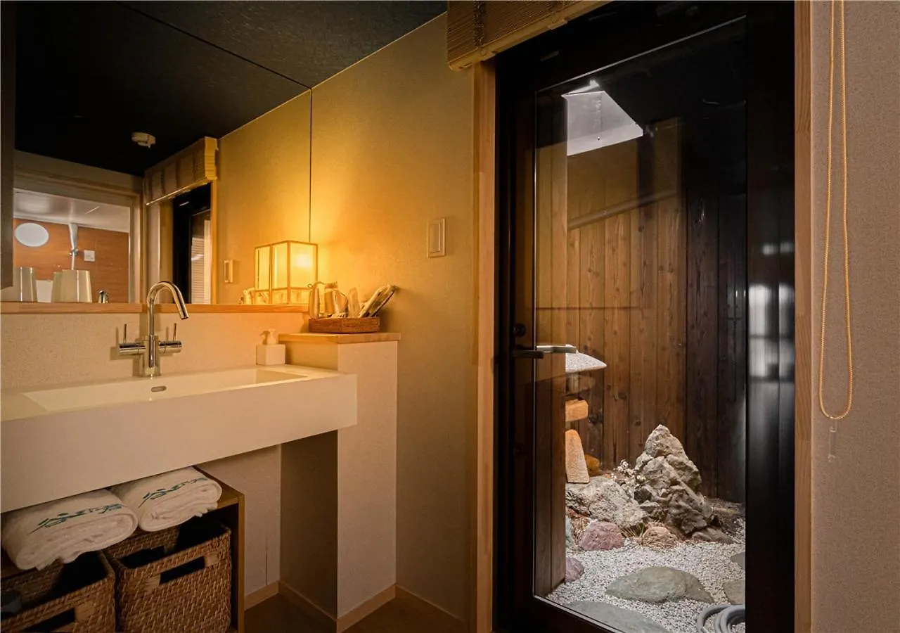谷町君・星屋・秋の家 Villa Kyoto 0*,  Japan