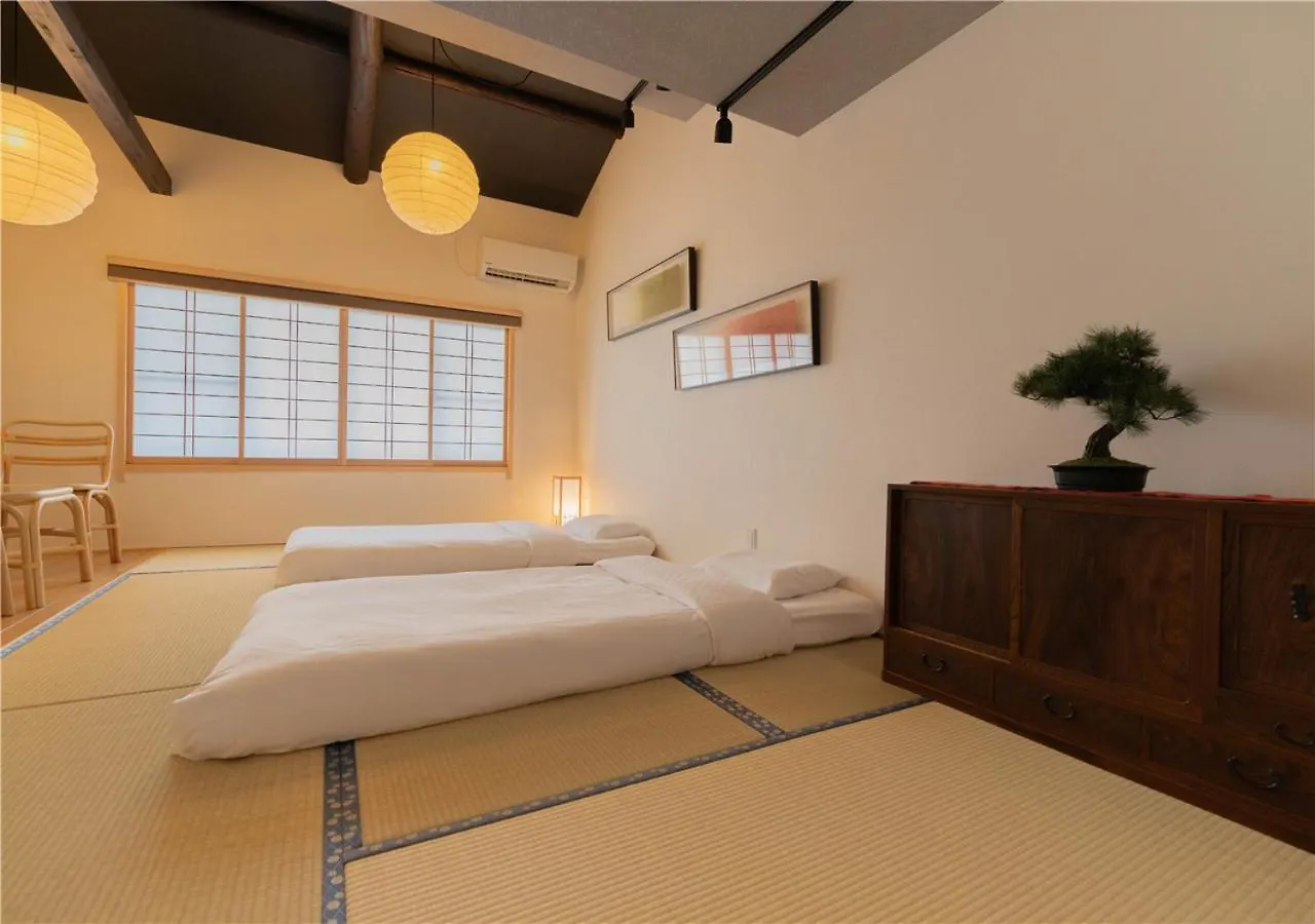 谷町君・星屋・秋の家 Villa Kyoto 0*,  Japan